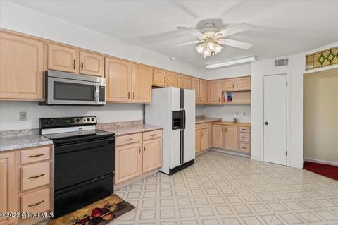 36 Olympian Dr, Slingerlands, NY 12159 photo 9