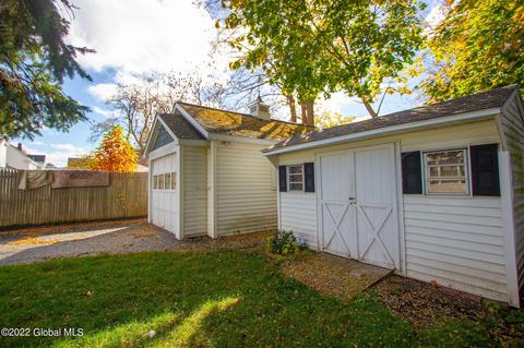 1348 Dewitt St, Schenectady, NY 12303 photo 49