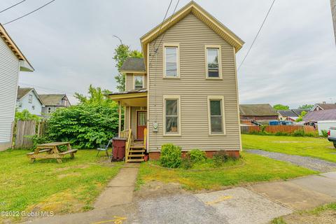 99 W 8th Ave, Gloversville, NY 12078