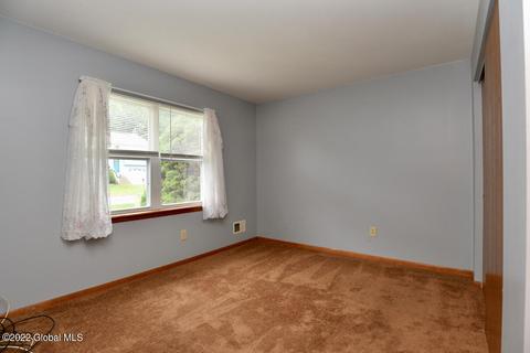 449 Chadwick Rd, Schenectady, NY 12304 photo 28