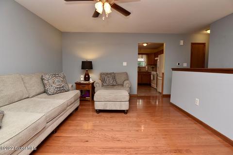 449 Chadwick Rd, Schenectady, NY 12304 photo 11
