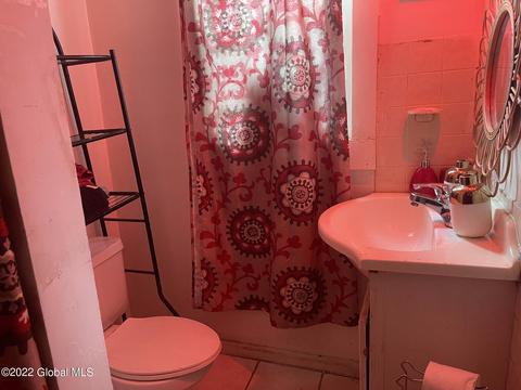 413 Victory Ave, Schenectady, NY 12307 photo 14