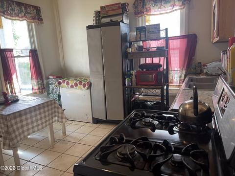 413 Victory Ave, Schenectady, NY 12307 photo 6