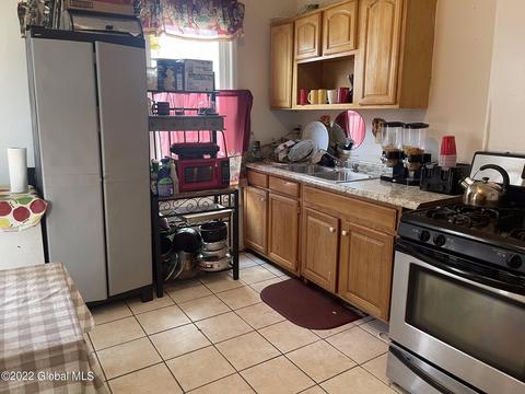 413 Victory Ave, Schenectady, NY 12307 photo 7