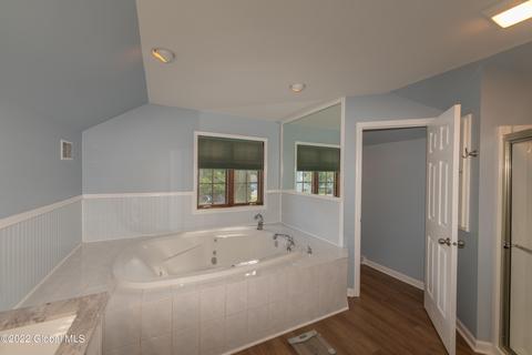75 Henderson Rd, Glenmont, NY 12077 photo 31