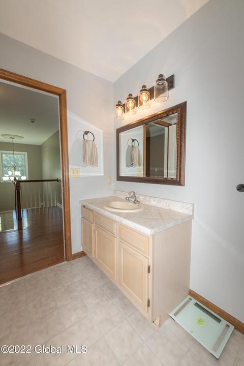 75 Henderson Rd, Glenmont, NY 12077 photo 39