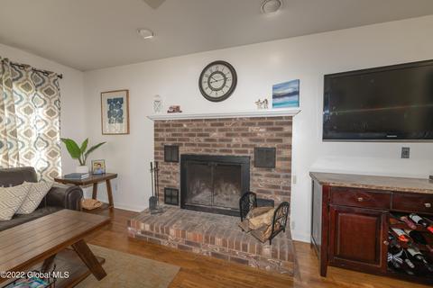 75 Henderson Rd, Glenmont, NY 12077 photo 13