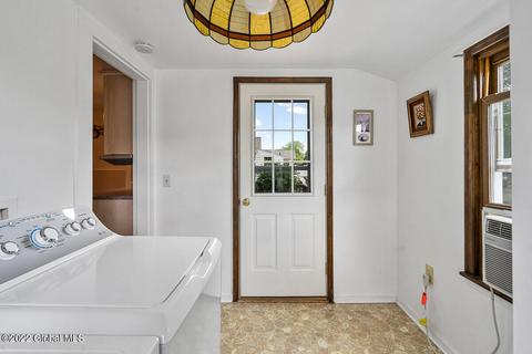 1221 Trinity Ave, Schenectady, NY 12306 photo 31