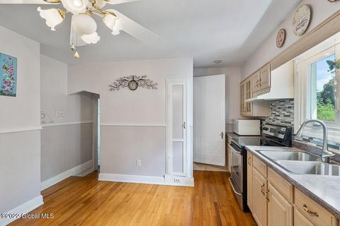 1221 Trinity Ave, Schenectady, NY 12306 photo 14