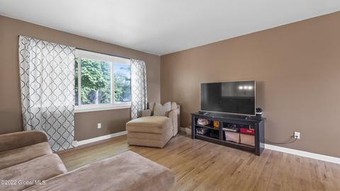 1 Pompano Dr, Troy, NY 12182 photo 3