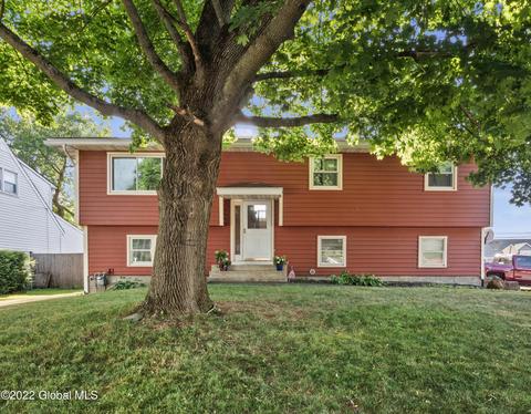 1 Pompano Dr, Troy, NY 12182 photo 1
