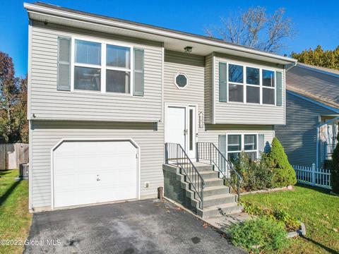 475 Chadwick Rd, Schenectady, NY 12304 photo 4