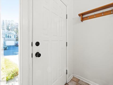 475 Chadwick Rd, Schenectady, NY 12304 photo 6