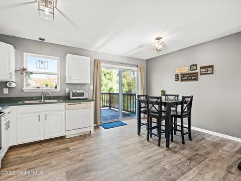 475 Chadwick Rd, Schenectady, NY 12304 photo 11