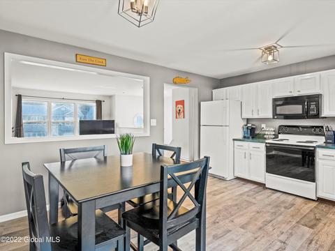 475 Chadwick Rd, Schenectady, NY 12304 photo 12