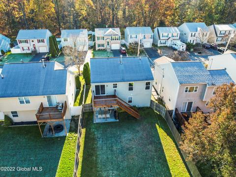 475 Chadwick Rd, Schenectady, NY 12304 photo 3