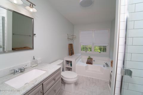 17 Iroquois Trl, Slingerlands, NY 12159 photo 52