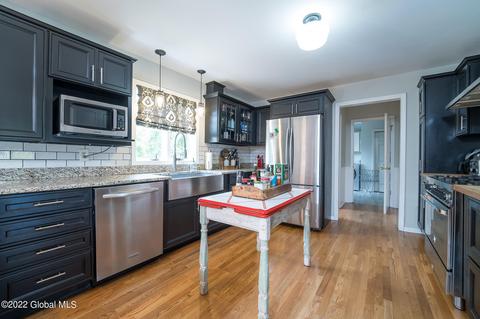 17 Iroquois Trl, Slingerlands, NY 12159 photo 35