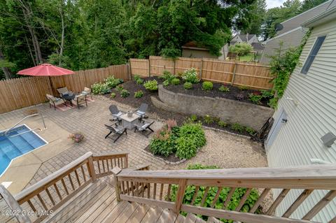 17 Iroquois Trl, Slingerlands, NY 12159 photo 9