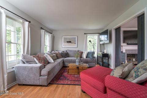 17 Iroquois Trl, Slingerlands, NY 12159 photo 18