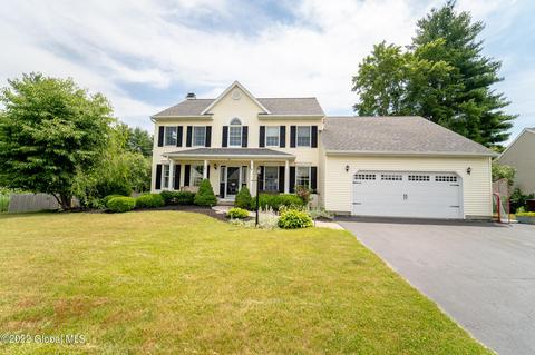 17 Iroquois Trl, Slingerlands, NY 12159 photo 1