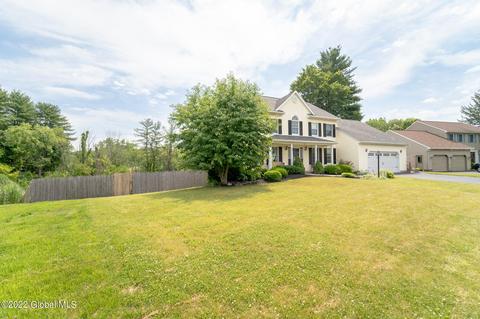 17 Iroquois Trl, Slingerlands, NY 12159 photo 4