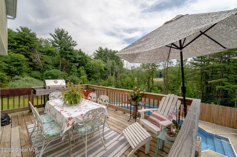 17 Iroquois Trl, Slingerlands, NY 12159 photo 5