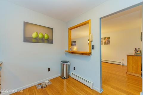 2424 3rd Ave, Schenectady, NY 12303 photo 8