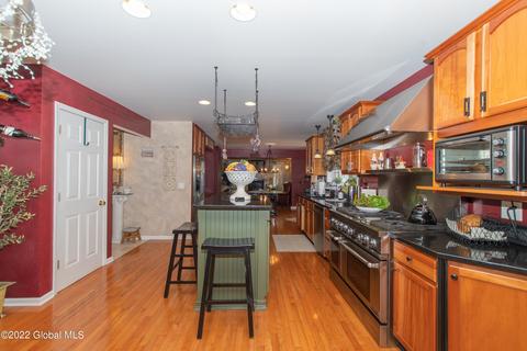 92 Cindy Crest Dr, Schenectady, NY 12306 photo 11