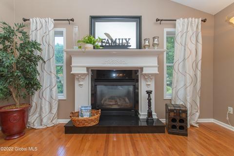 92 Cindy Crest Dr, Schenectady, NY 12306 photo 16