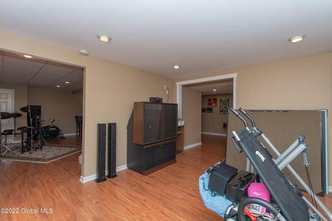 92 Cindy Crest Dr, Schenectady, NY 12306 photo 37