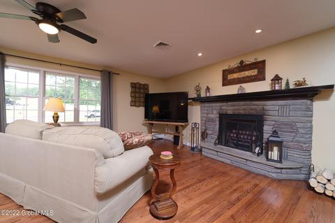 2 Stutz Ave, Latham, NY 12110 photo 13