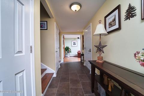 2 Stutz Ave, Latham, NY 12110 photo 3