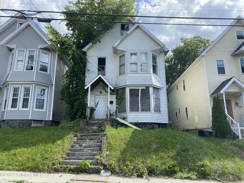 746 Eastern Ave, Schenectady, NY 12308 photo 1