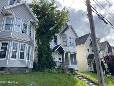 746 Eastern Ave, Schenectady, NY 12308 photo 3