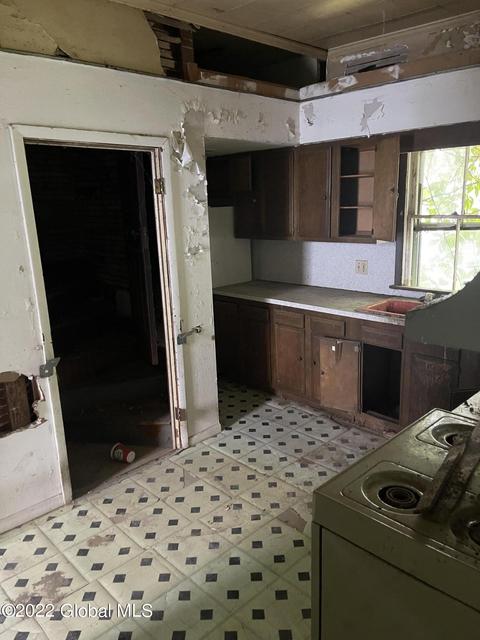 746 Eastern Ave, Schenectady, NY 12308 photo 12