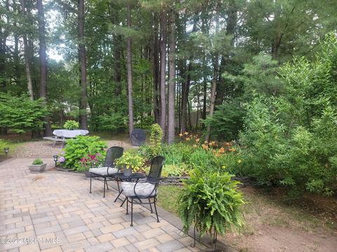 45 Cardinal Ct, Saratoga Springs, NY 12866 photo 23