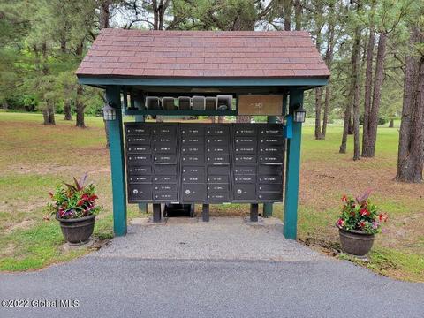 45 Cardinal Ct, Saratoga Springs, NY 12866 photo 31