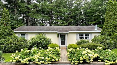 45 Cardinal Ct, Saratoga Springs, NY 12866 photo 1