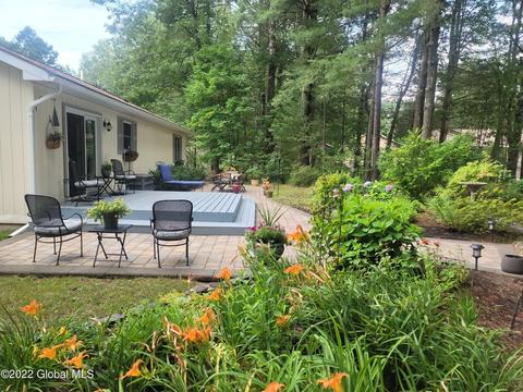 45 Cardinal Ct, Saratoga Springs, NY 12866 photo 24