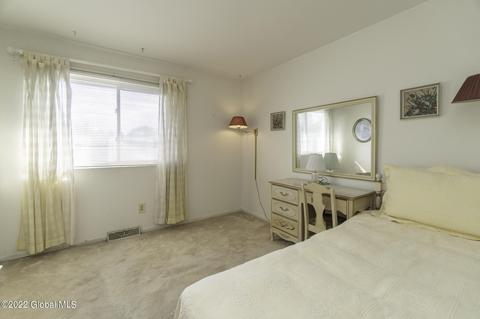 147 Hague Blvd #B, Glenmont, NY 12077 photo 25