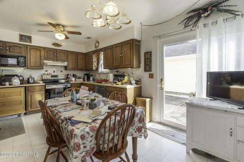 147 Hague Blvd #B, Glenmont, NY 12077 photo 18