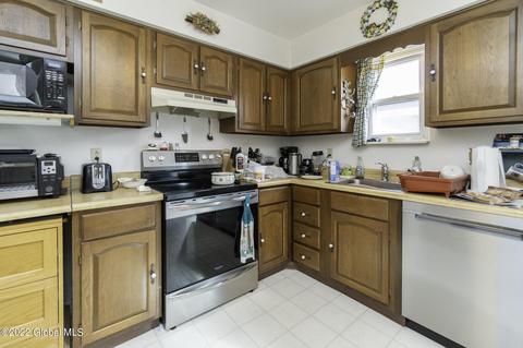 147 Hague Blvd #B, Glenmont, NY 12077 photo 15