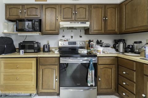 147 Hague Blvd #B, Glenmont, NY 12077 photo 14