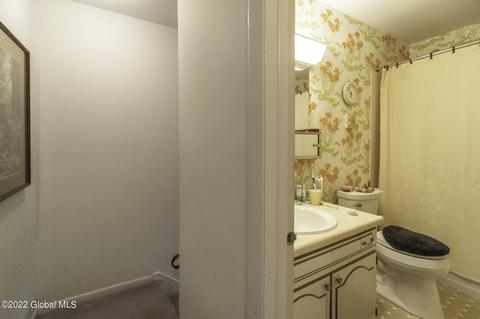 147 Hague Blvd #B, Glenmont, NY 12077 photo 23