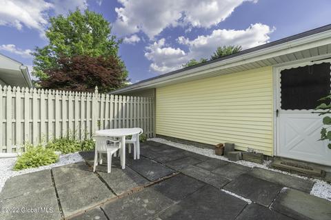 147 Hague Blvd #B, Glenmont, NY 12077 photo 43