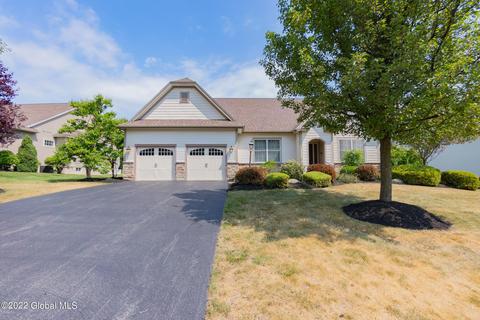 52 Sheldon Dr, Halfmoon, NY 12118 photo 1