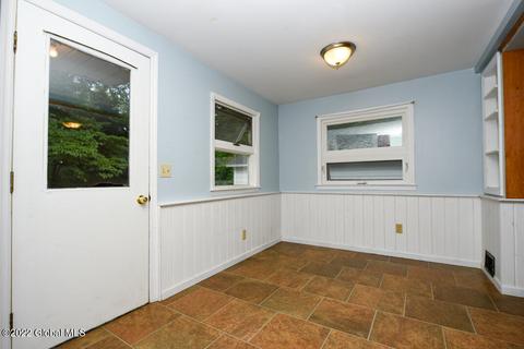 3048 Lone Pine Rd, Schenectady, NY 12303 photo 9
