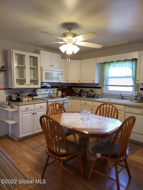 424 Olean St, Schenectady, NY 12306 photo 9