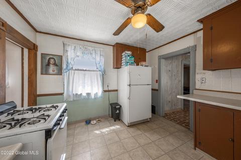 463 Cedar St, Schenectady, NY 12306 photo 8